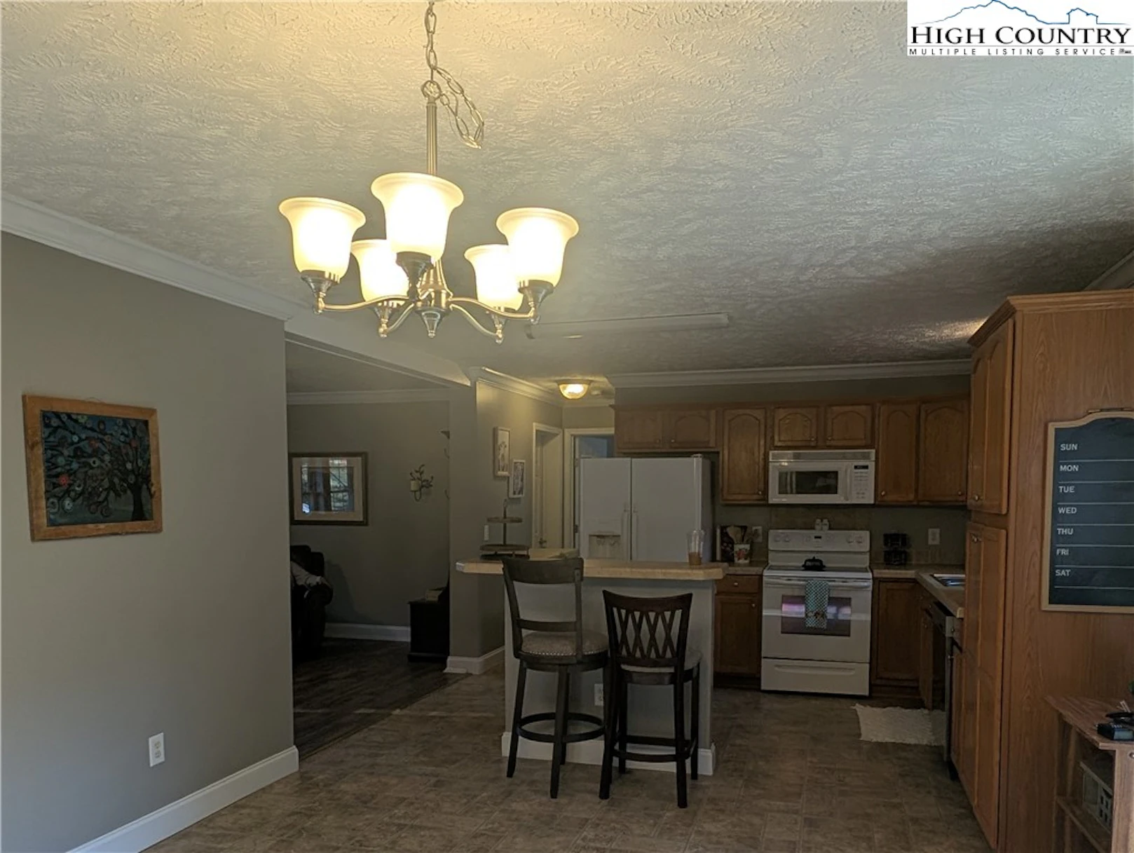 Image number 10 for the current listing