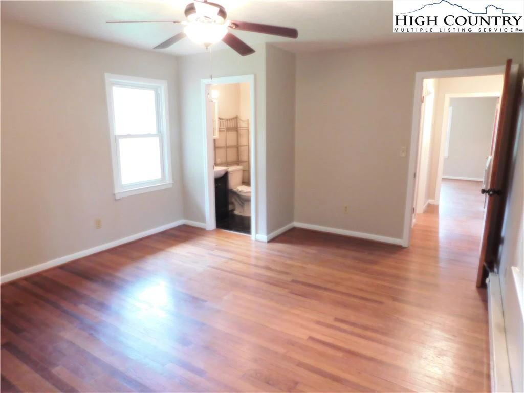 Image number 10 for the current listing