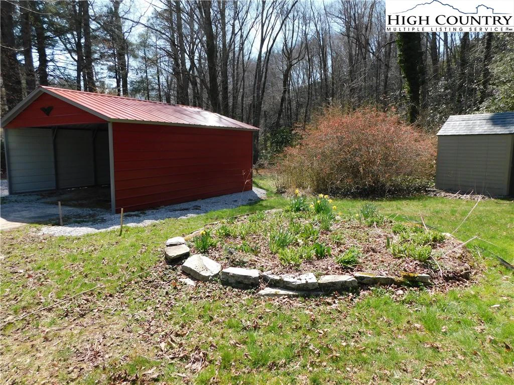 Image number 9 for the current listing