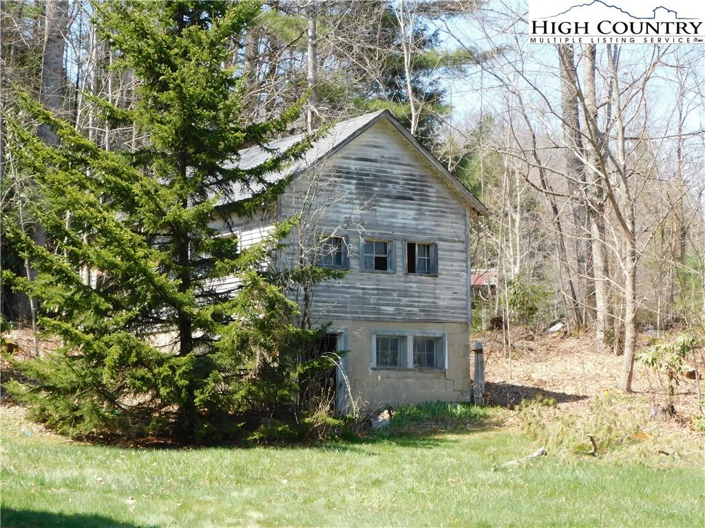 Image number 14 for the current listing