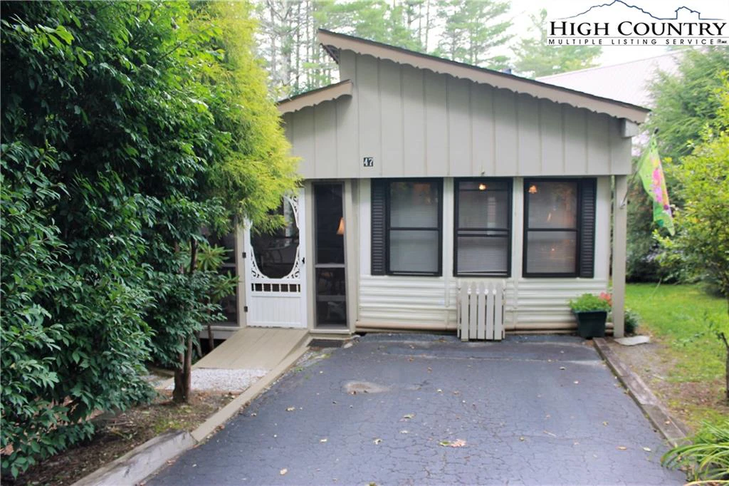 Image number 20 for the current listing