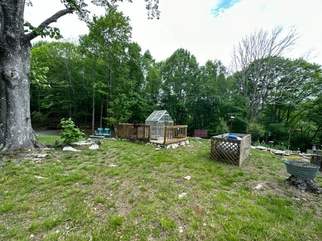 Image number 6 for the current listing