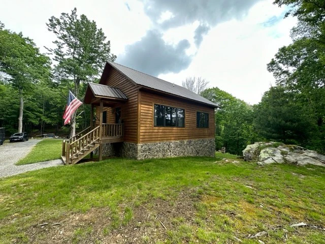 Image number 16 for the current listing