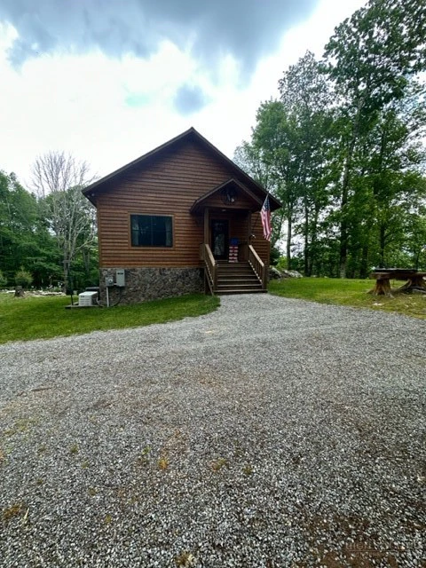 Image number 19 for the current listing