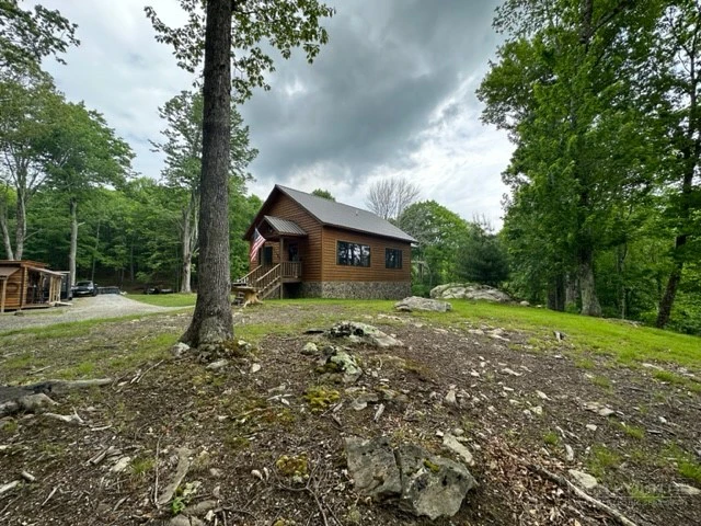 Image number 21 for the current listing