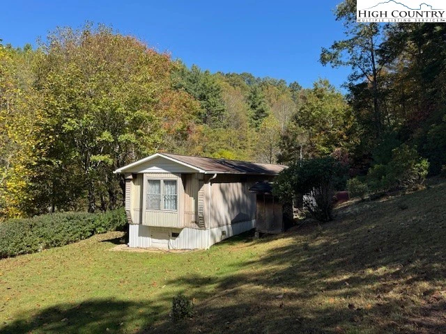 Image number 17 for the current listing