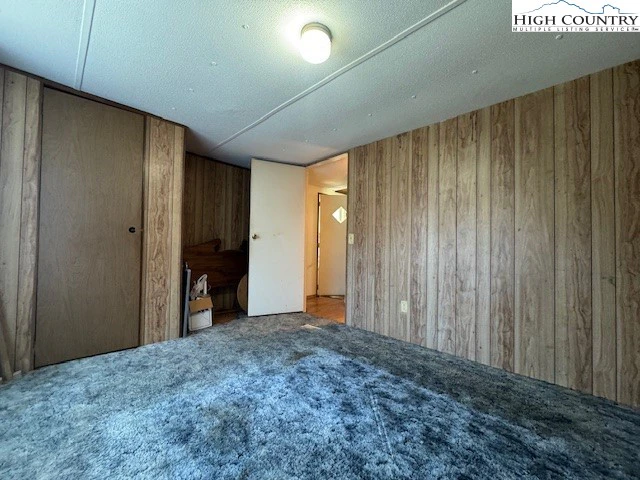 Image number 9 for the current listing