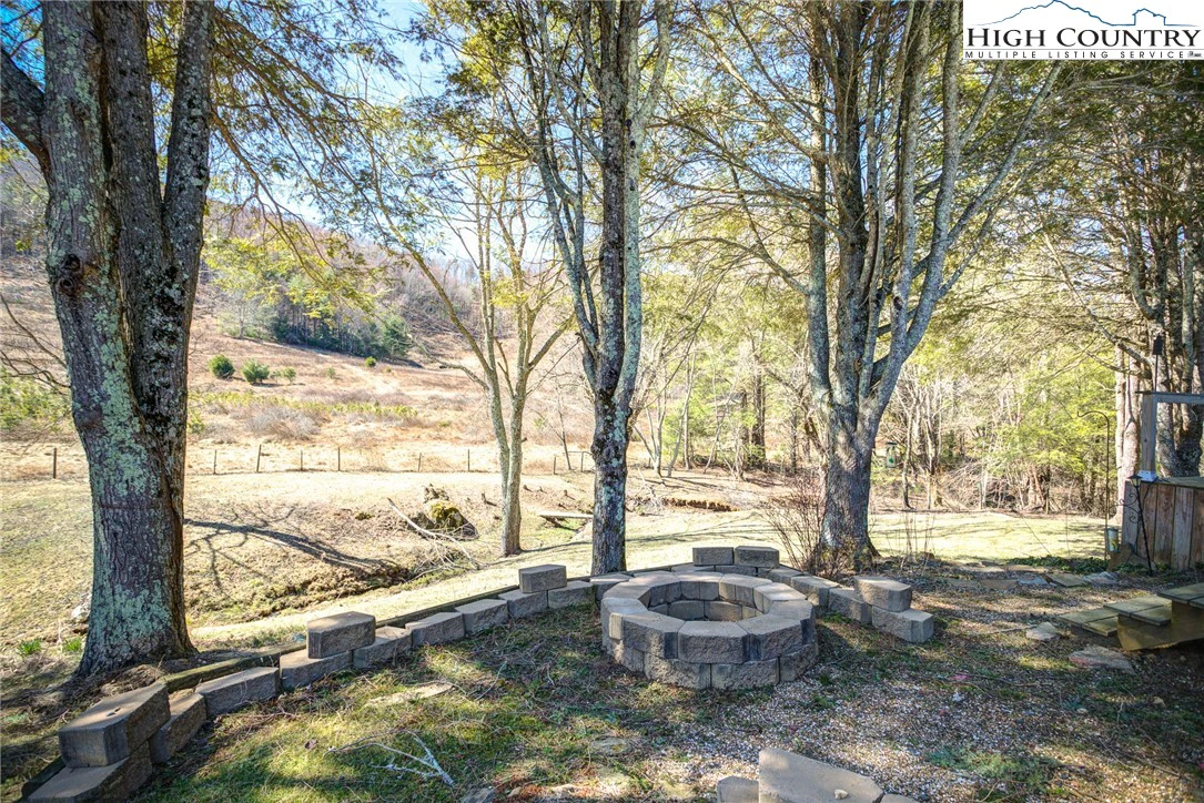 Image number 6 for the current listing