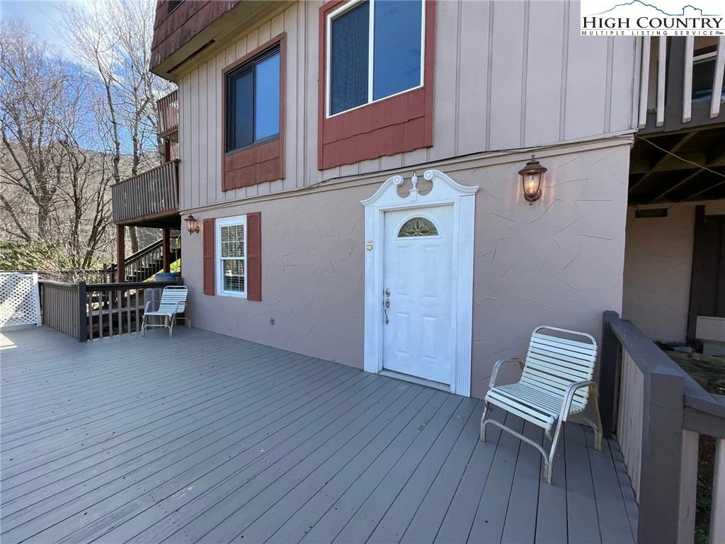 Image number 6 for the current listing