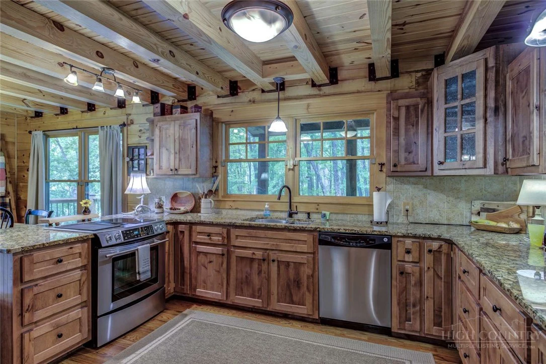 Image number 22 for the current listing