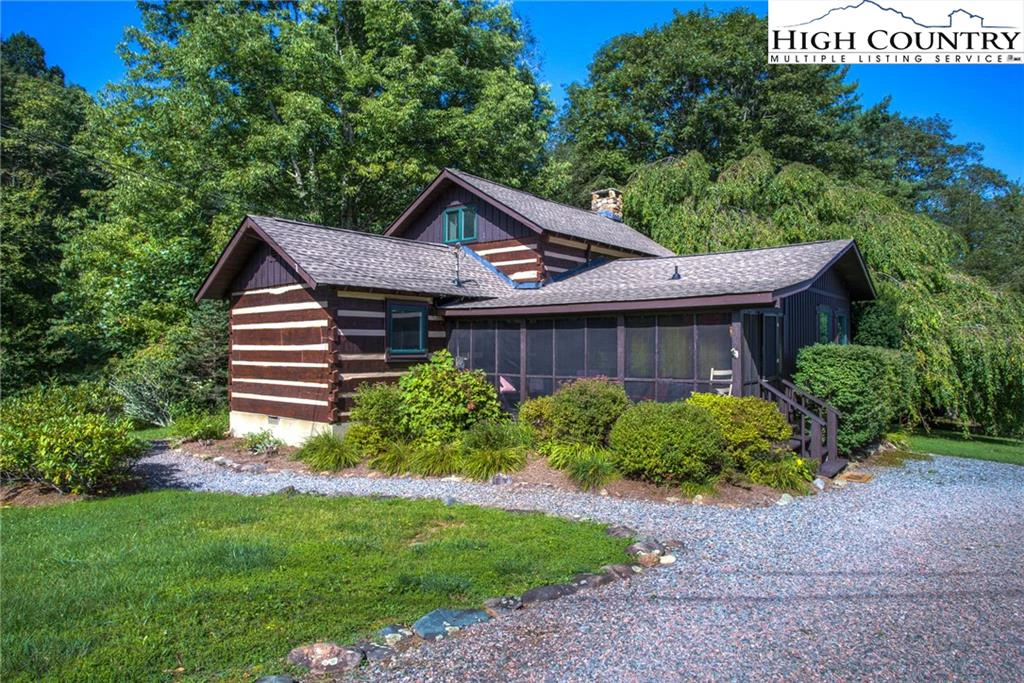 Image number 1 for the current listing