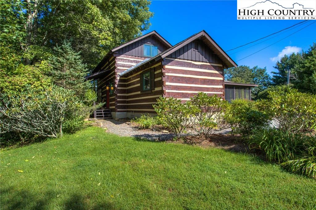 Image number 18 for the current listing