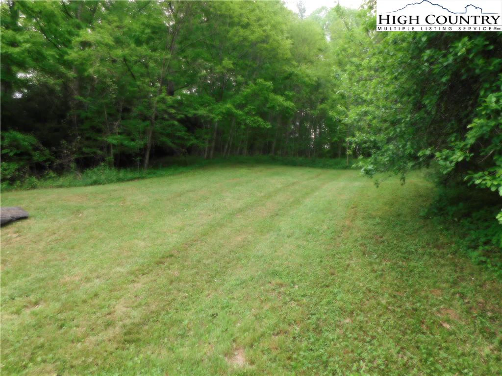 Image number 15 for the current listing