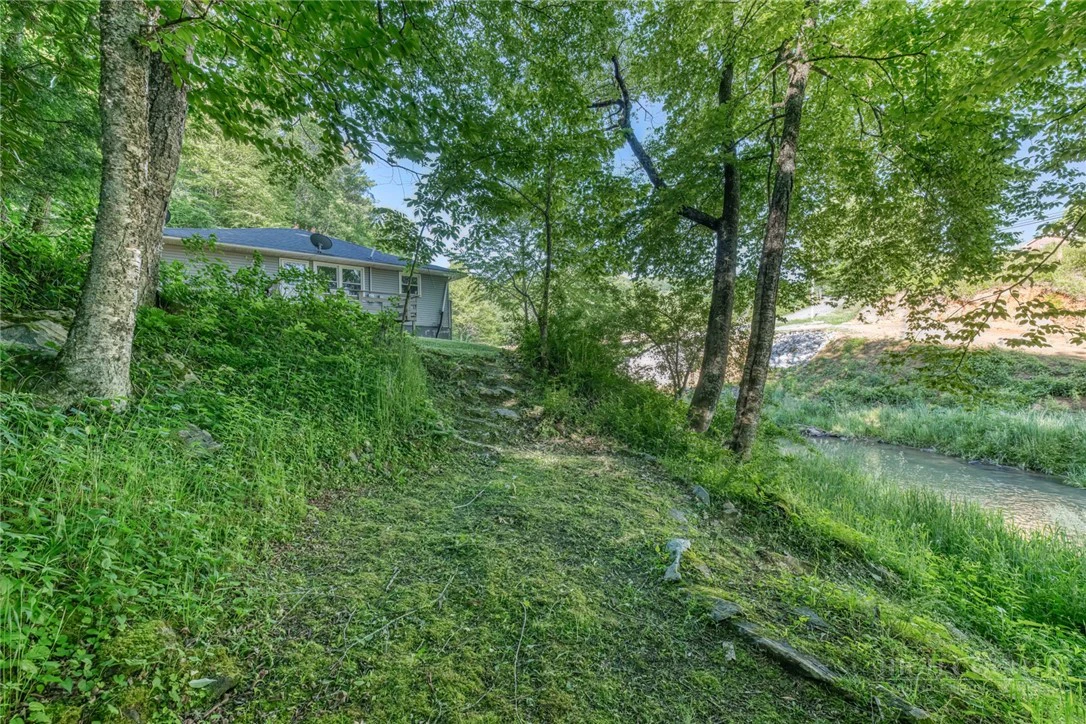 Image number 20 for the current listing