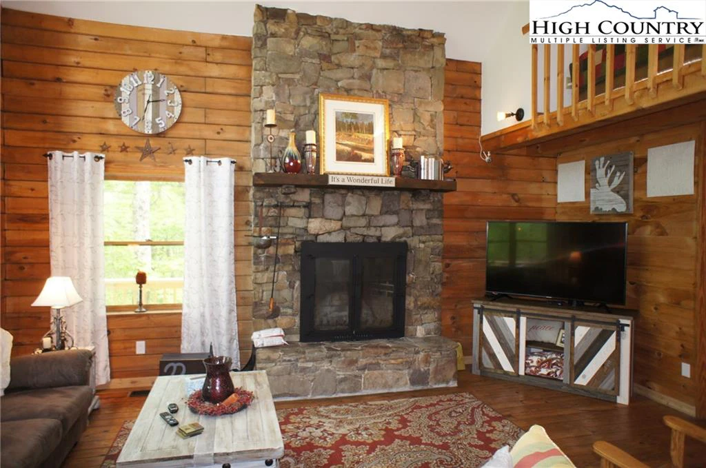 Image number 5 for the current listing