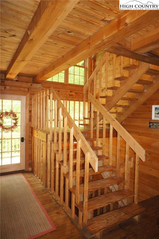 Image number 9 for the current listing