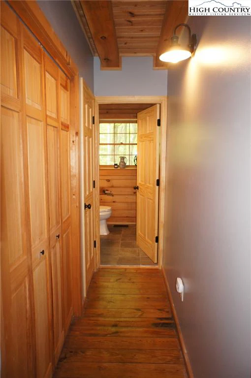 Image number 10 for the current listing