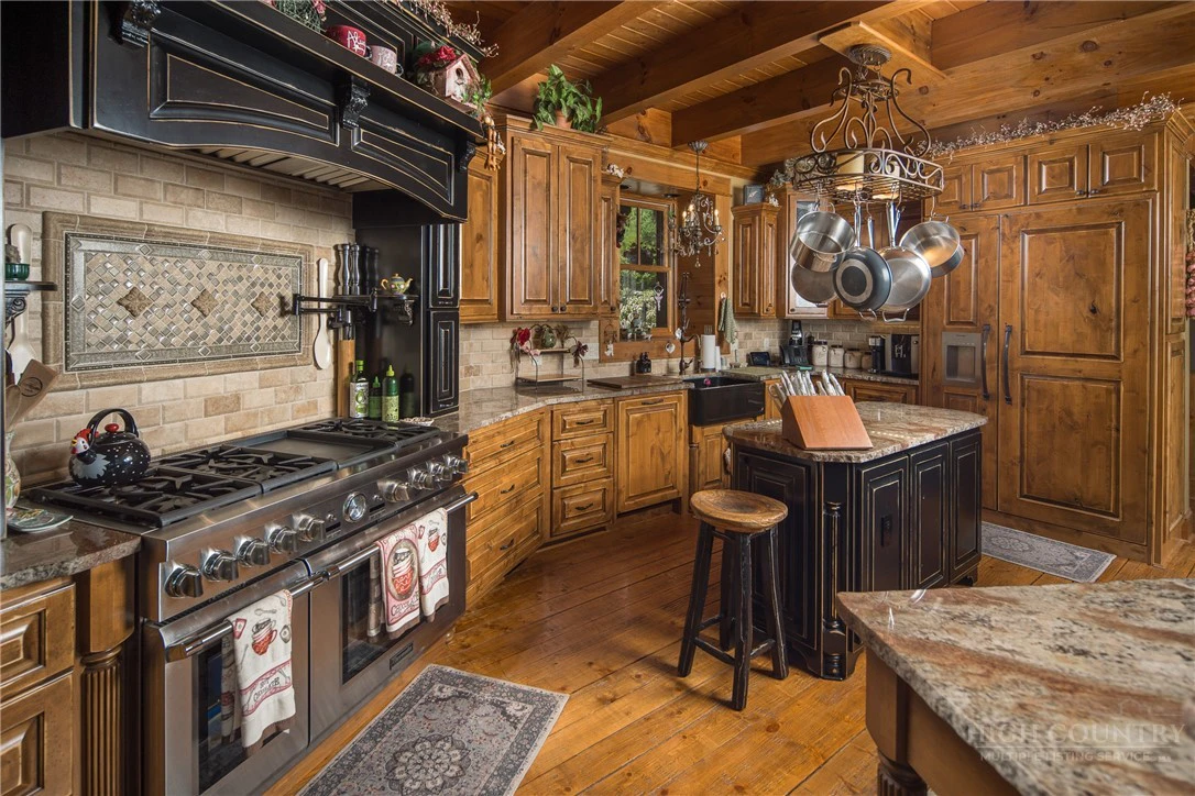 Image number 7 for the current listing