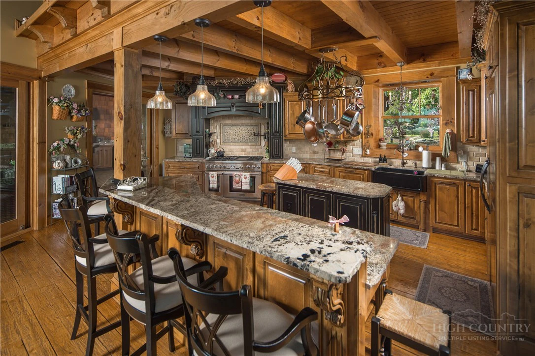 Image number 8 for the current listing