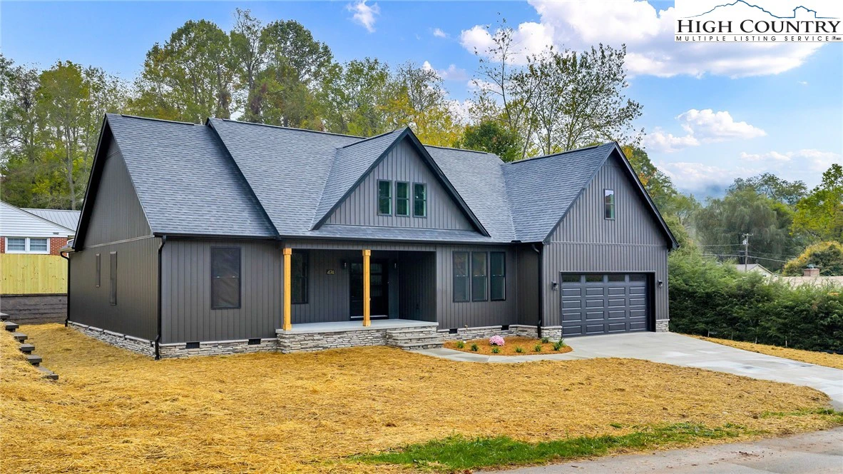 Image number 1 for the current listing