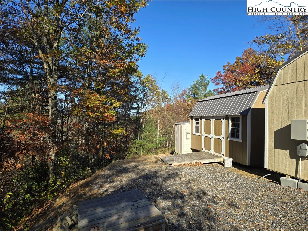 Image number 12 for the current listing