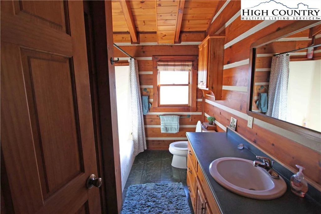 Image number 6 for the current listing