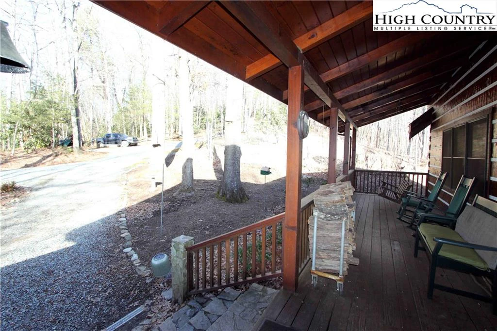 Image number 12 for the current listing