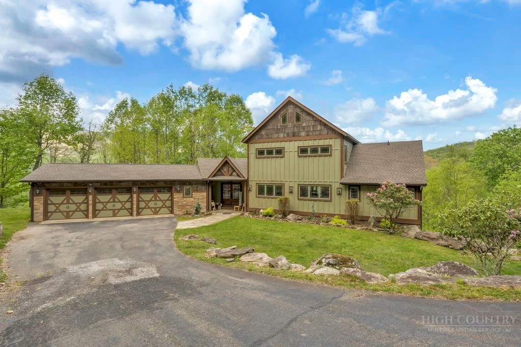 Image number 19 for the current listing