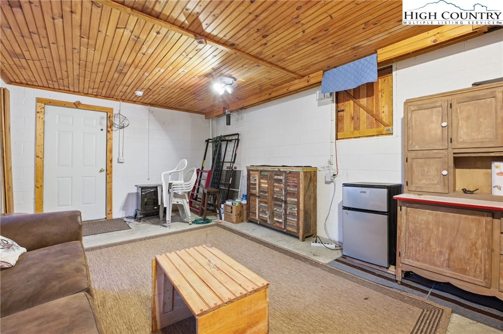 Image number 8 for the current listing