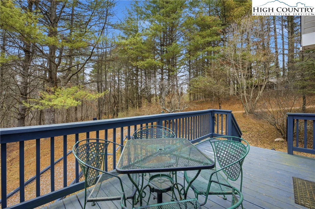 Image number 2 for the current listing