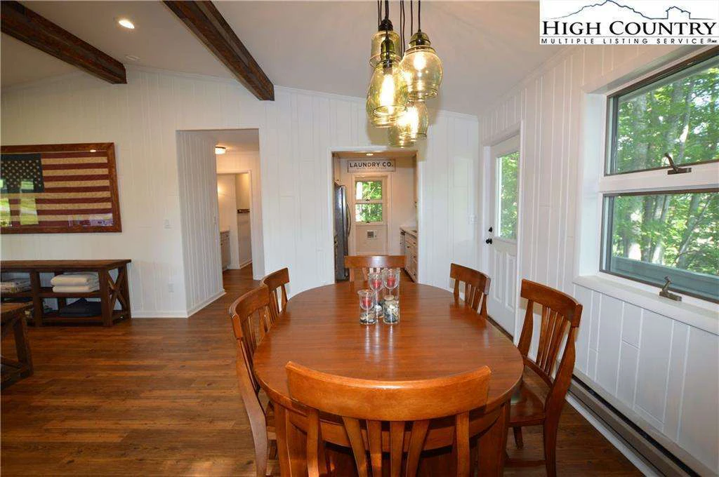 Image number 20 for the current listing