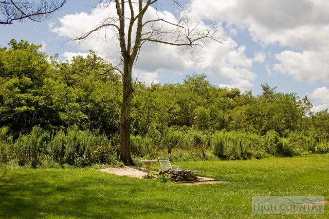 Image number 7 for the current listing