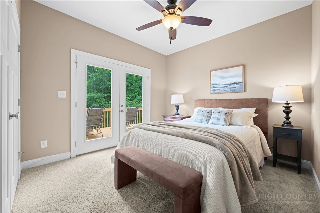 Image number 8 for the current listing