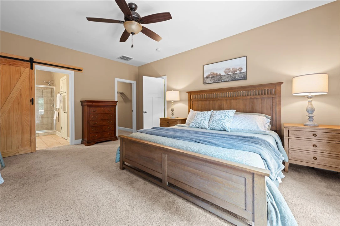 Image number 12 for the current listing