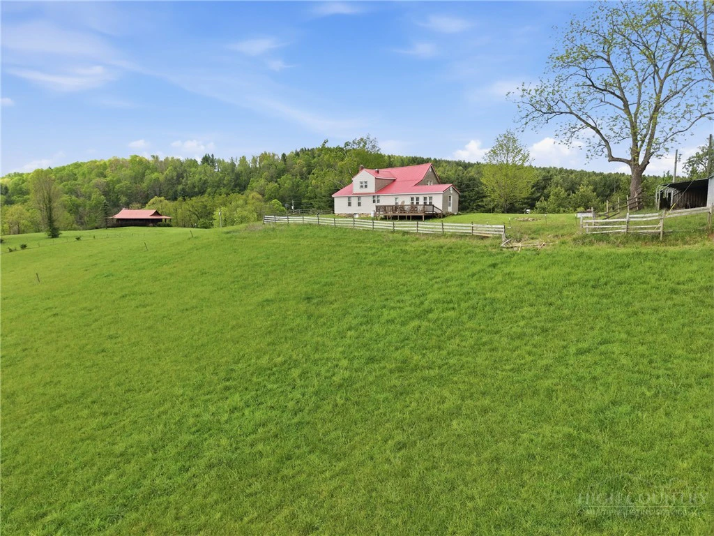 Image number 16 for the current listing