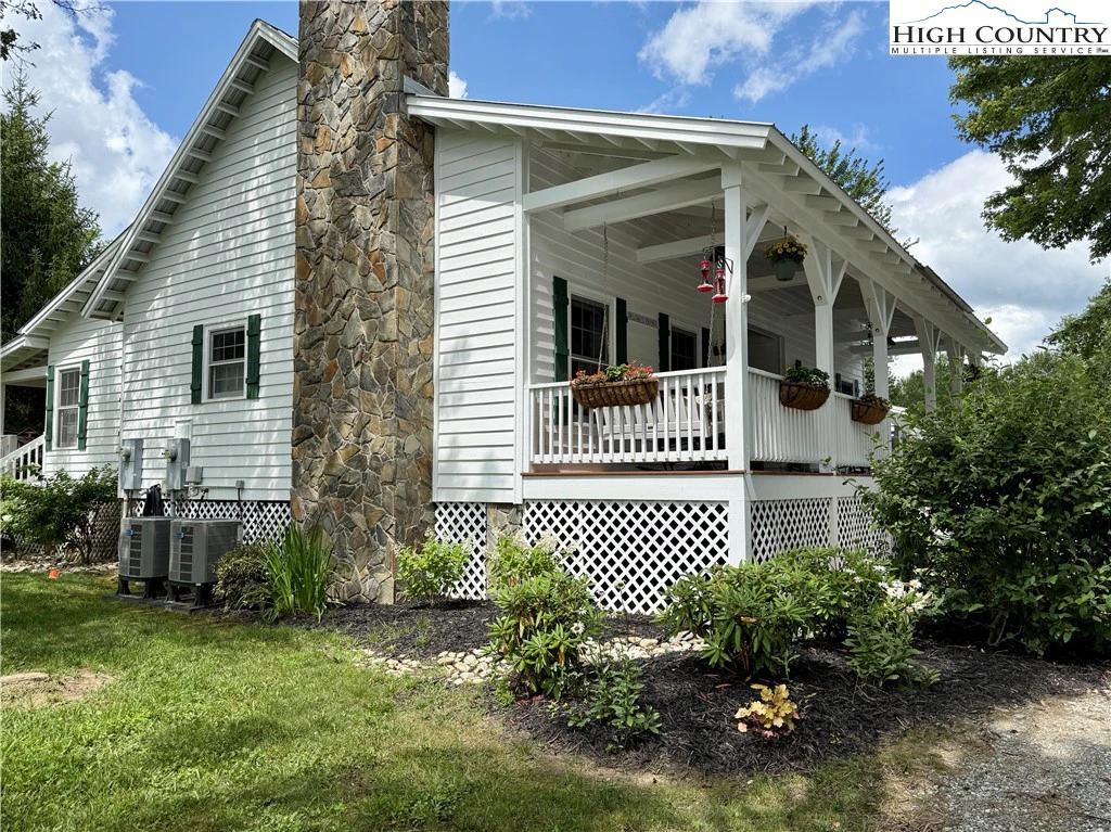 Image number 7 for the current listing