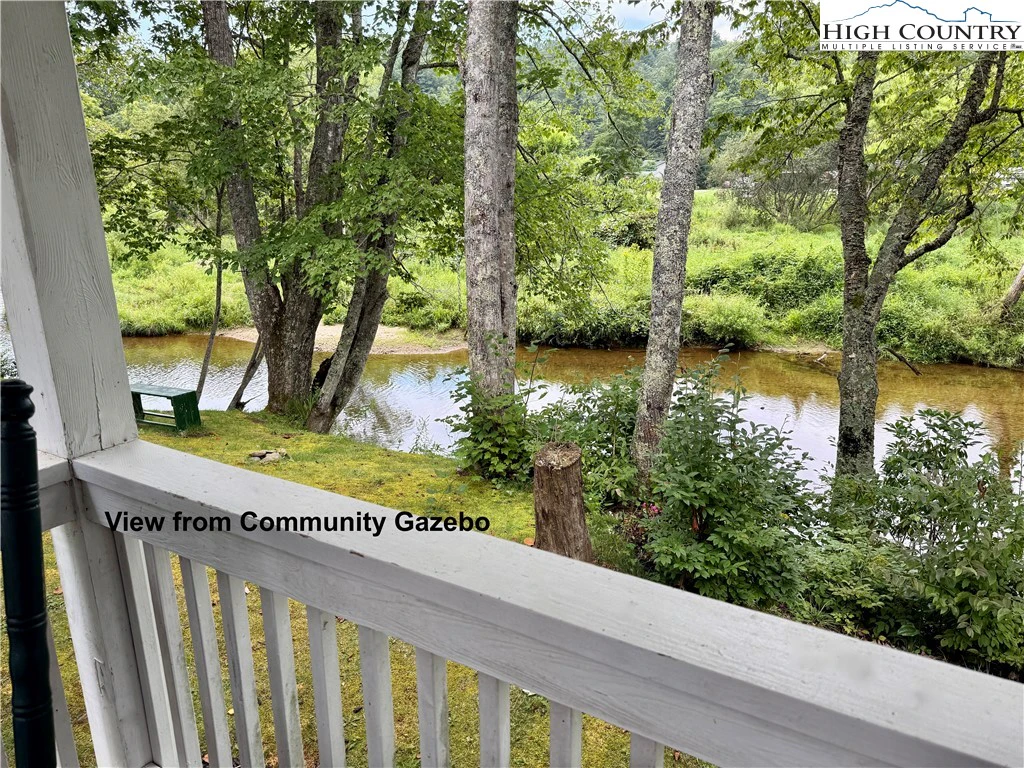 Image number 8 for the current listing