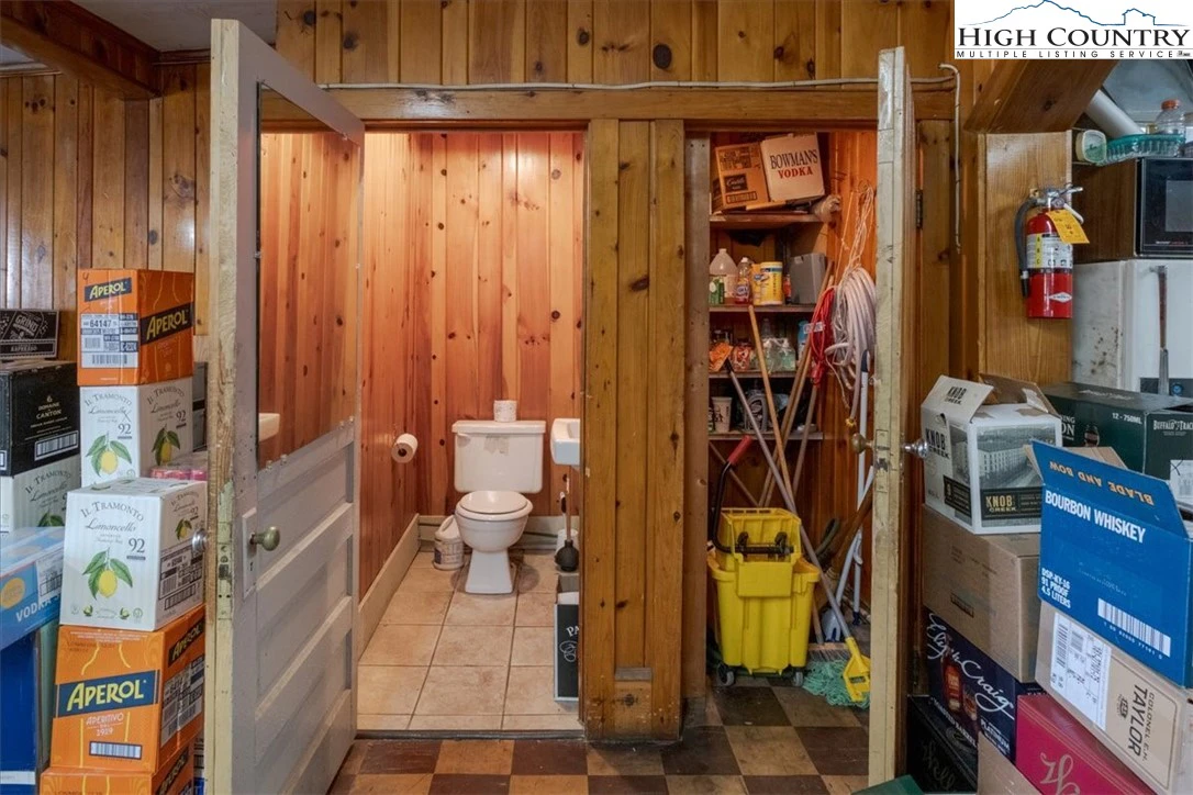 Image number 2 for the current listing