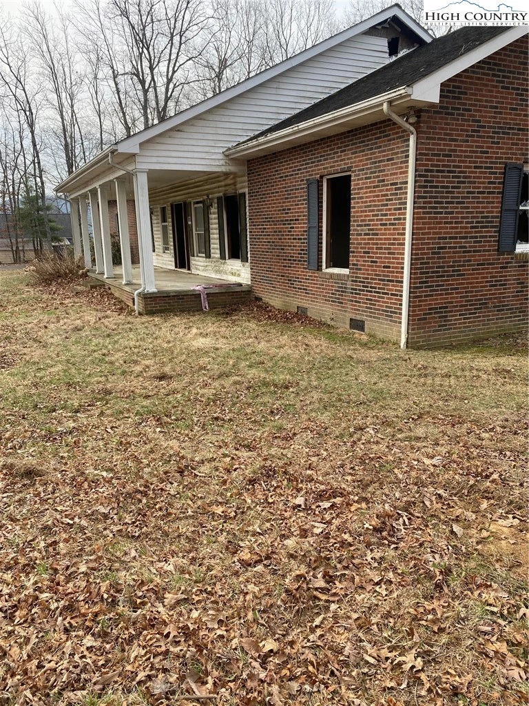 Image number 2 for the current listing