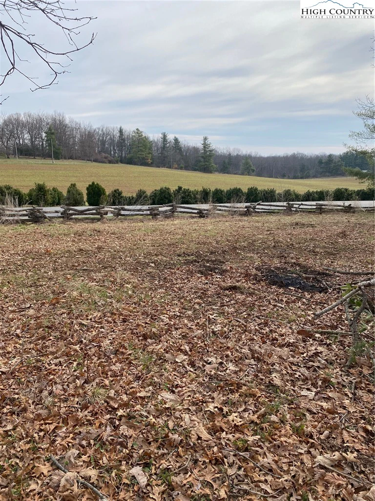 Image number 9 for the current listing