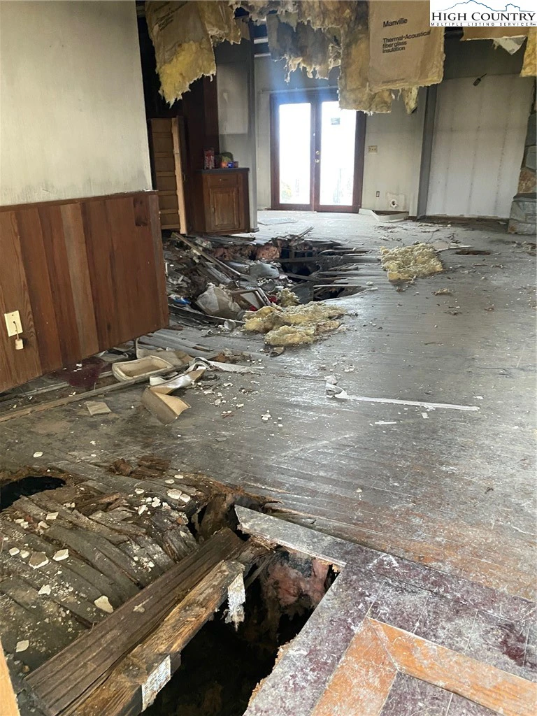 Image number 7 for the current listing