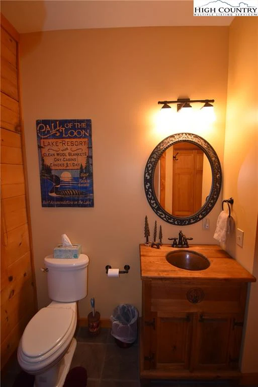 Image number 11 for the current listing