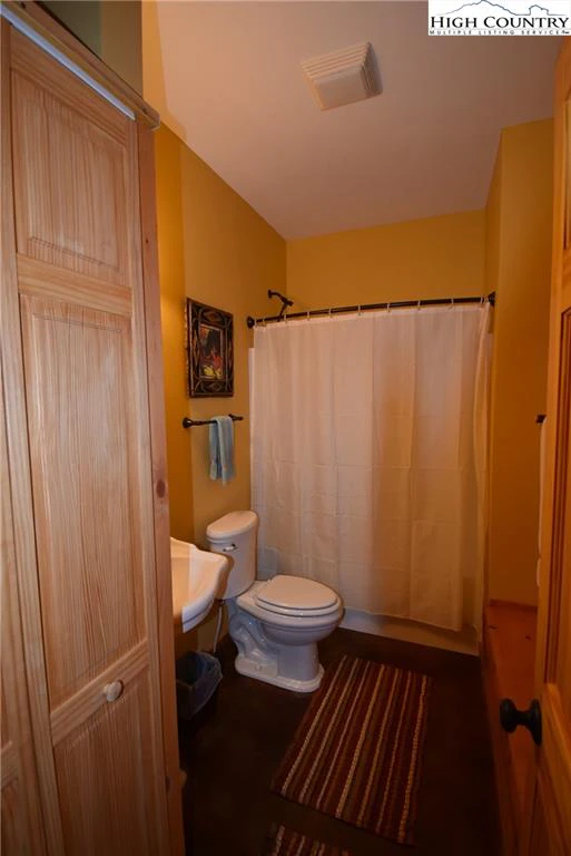 Image number 14 for the current listing