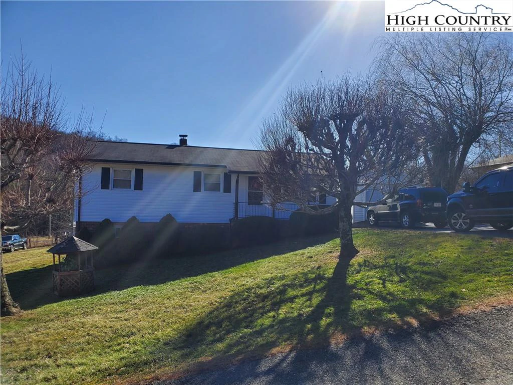 Image number 1 for the current listing