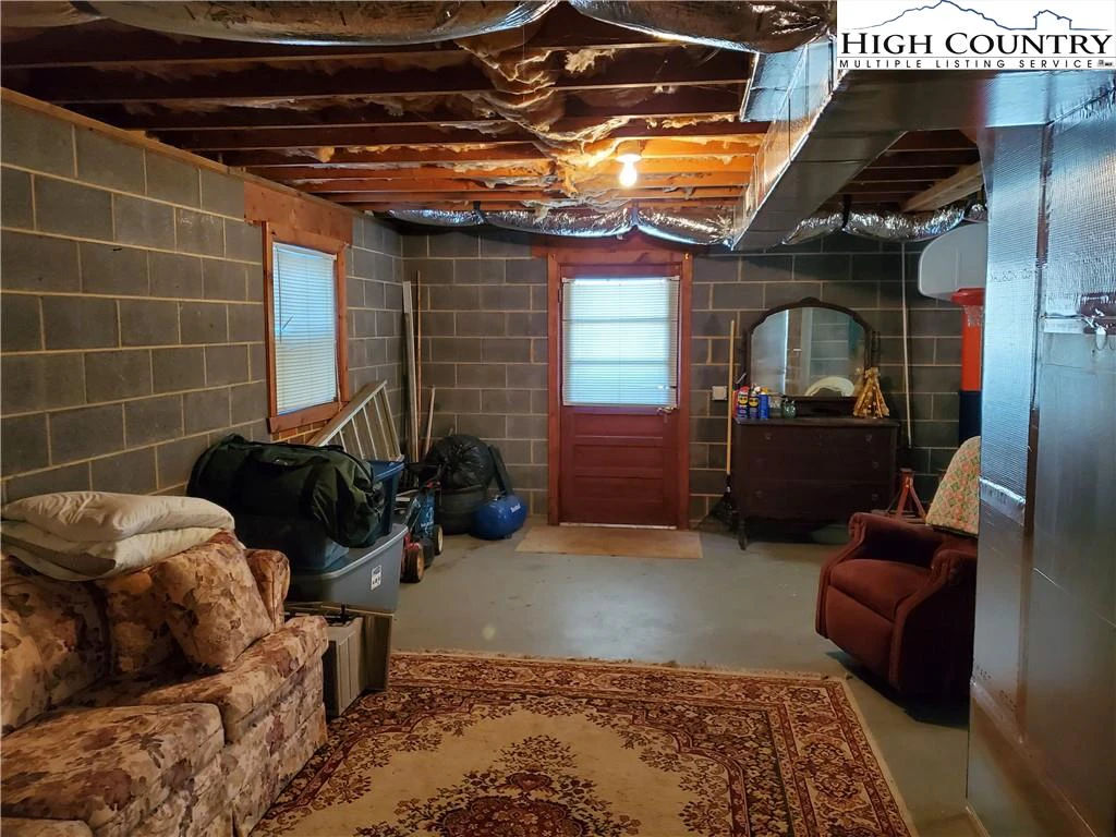 Image number 6 for the current listing