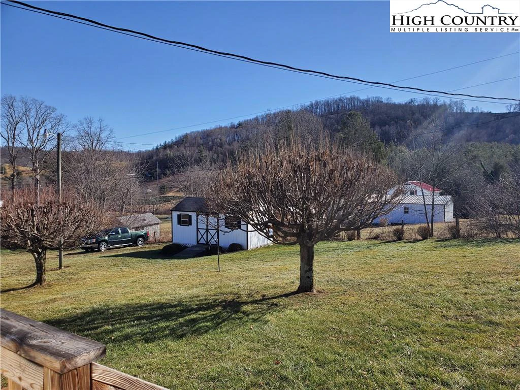 Image number 21 for the current listing