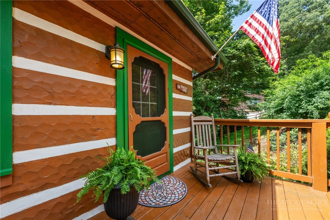 Image number 7 for the current listing