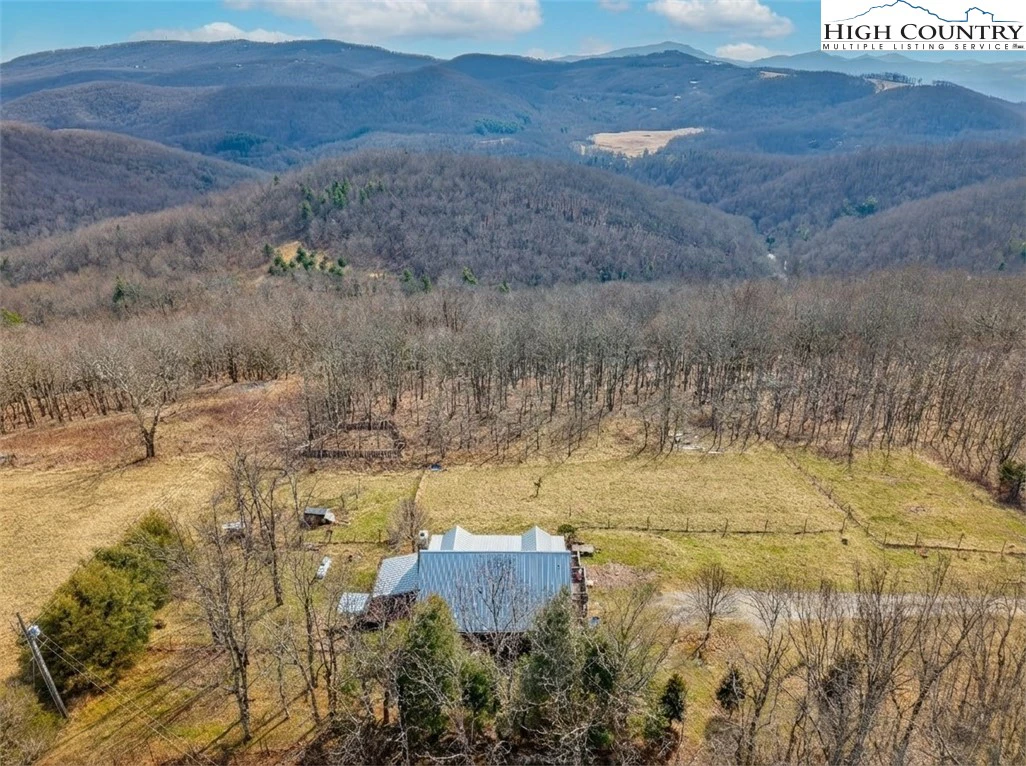 Image number 19 for the current listing