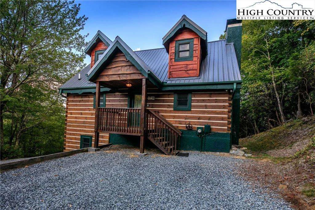Image number 1 for the current listing