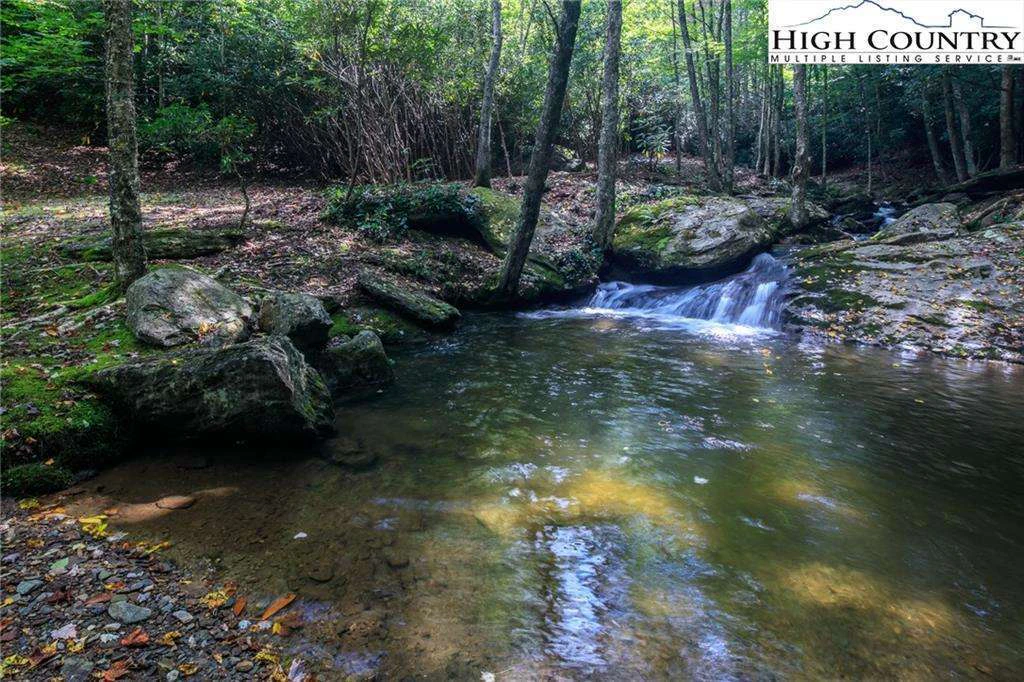 Image number 3 for the current listing